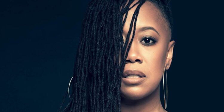 Debórah Bond Represents the R&B We Need